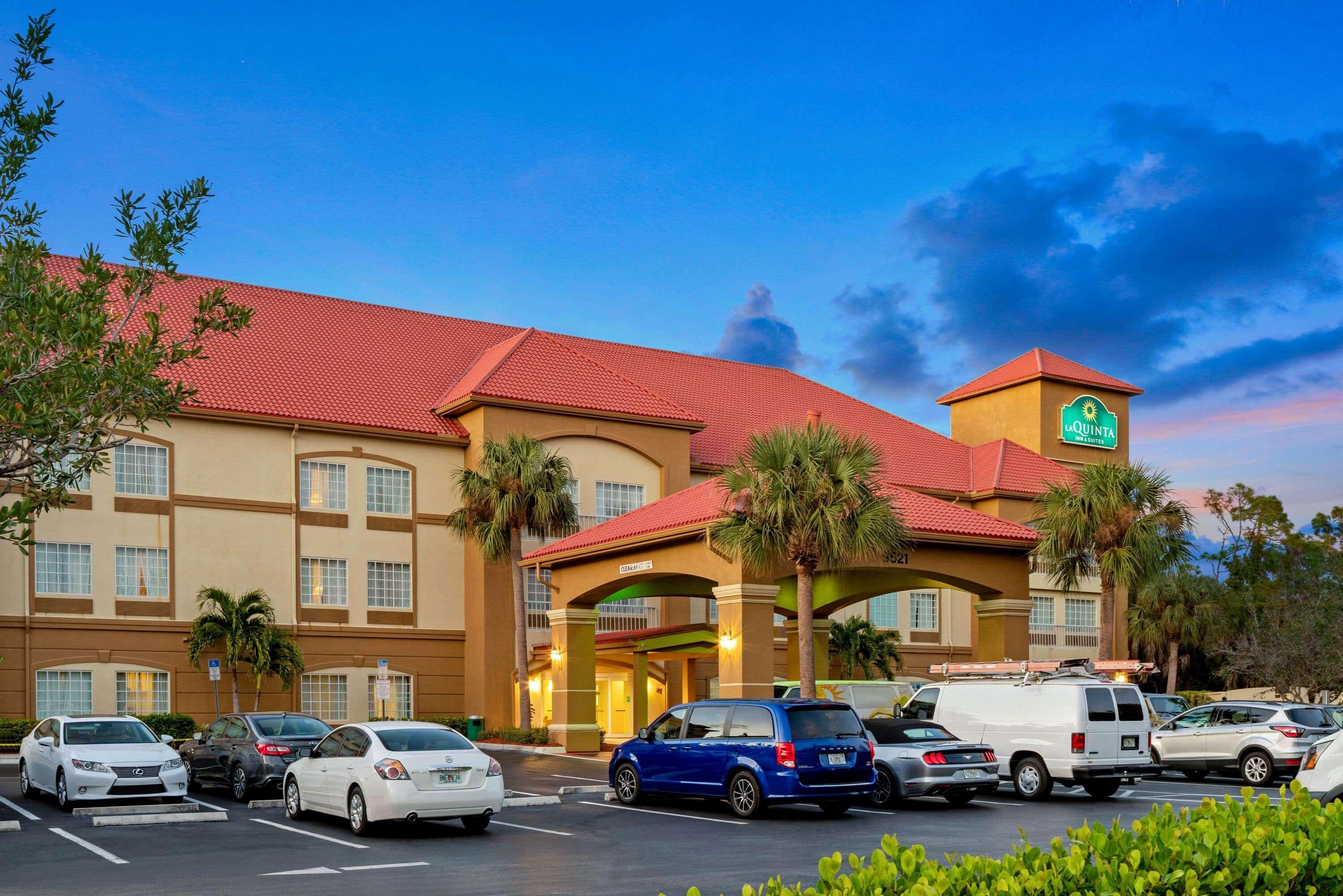 La Quinta Inn And Suites Fort Myers I-75 Exterior foto